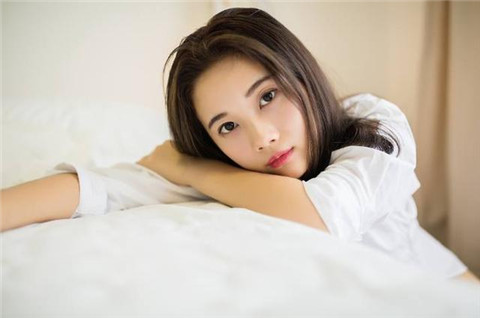 为什么内向的女生没人追？其实这类女生最好追第4张