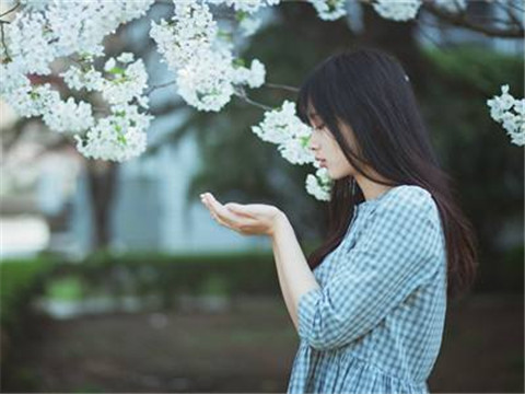 怎么追性格内向的女孩子？学会读懂她的心第4张